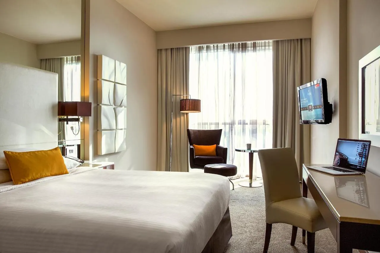 Hotel Centro Sharjah 4*,